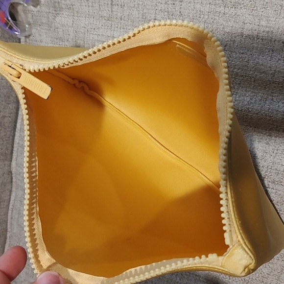 Triangl Swim Yellow Zip Pouch•Used•11.5"x8.5" - Picture 5 of 6